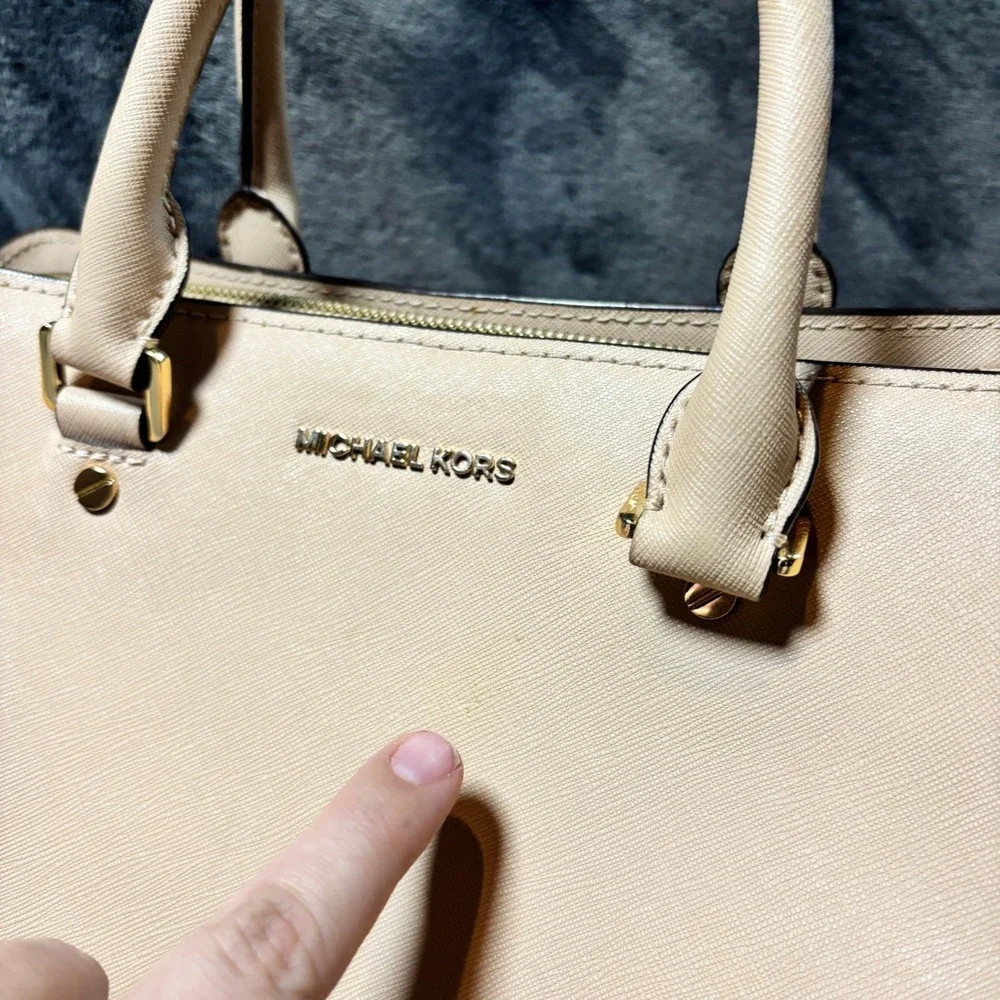 Michael Kors‎ Beige Saffiano Leather Satchel Handbag Gold Hardware Neutral Tote